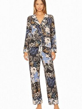 Maaji Blue and White Abstract Zebra Print Pajama Set Blue & White Abstract Zebra
